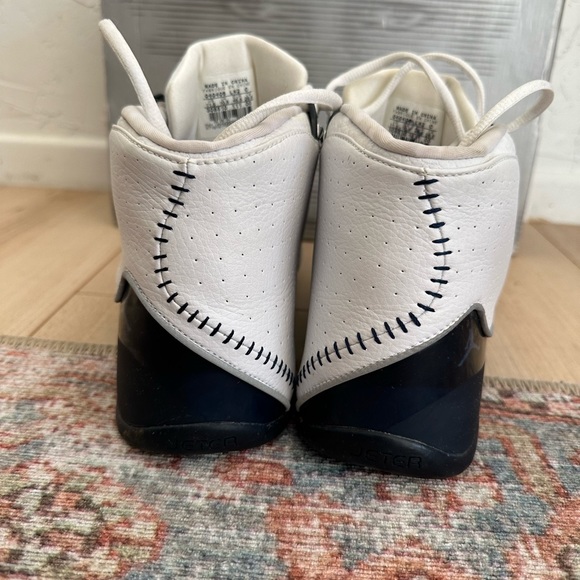 Nike Jordan Jumpman Jets - Picture 4 of 6